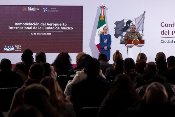 Presidenta de México anuncia remodelación del aeropuerto internacional de la CdMx