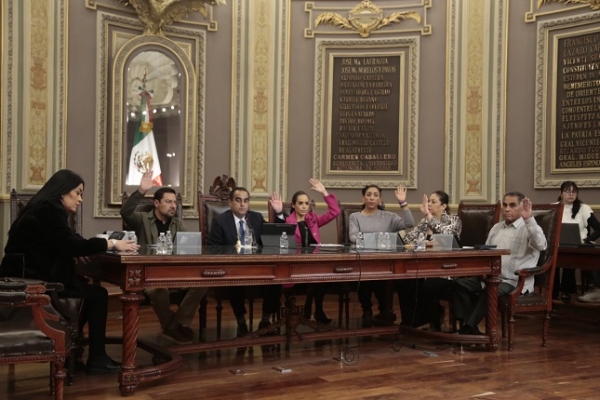 Recibe Congreso del Estado terna de aspirantes a titularidad de la FGE