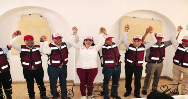 8 presidentes auxiliares de San Pedro Cholula, en el equipo ganador de Tonantzin Fernández