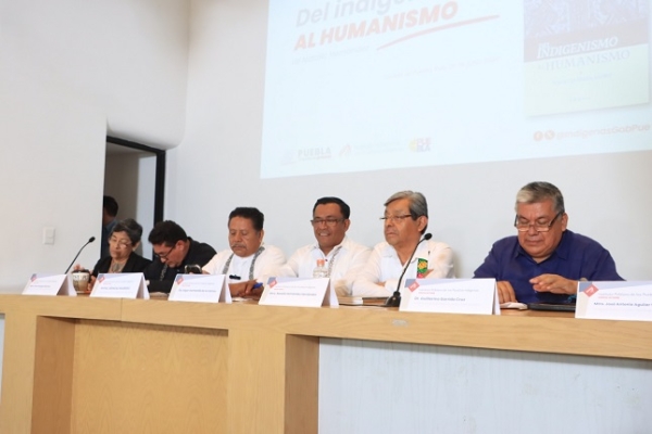 Presentan en el Congreso del Estado el libro “Del Indigenismo al Humanismo”