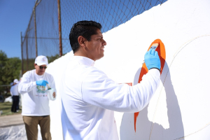 Omar Muñoz entrega parque rehabilitado en La Reserva