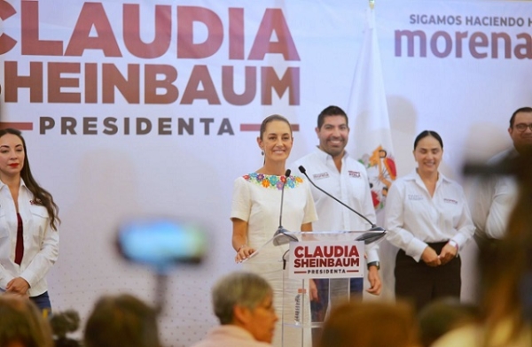 Claudia Sheinbaum defiende los programas sociales de la 4T