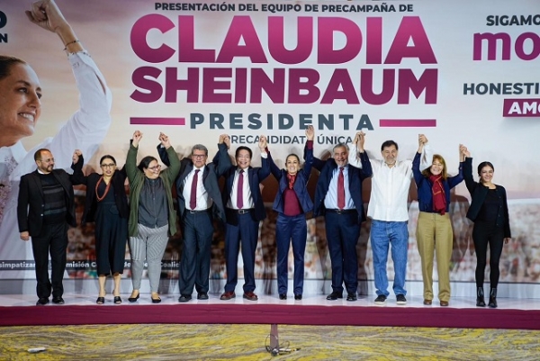 Claudia Sheinbaum presenta equipo de precampaña rumbo a la presidencia de la república