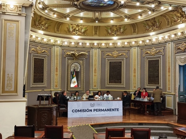 Presentan en el Congreso iniciativa para promover campañas de educación sexual y reproductiva para menores de edad