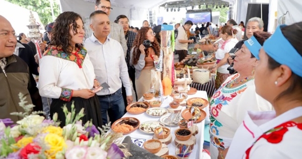 Inaugura Edmundo Tlatehui con éxito la Feria Cultura y Tradición