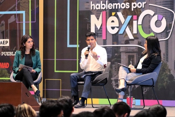 Presenta Lalo Rivera propuestas ante universitarios en el Foro &quot;Hablemos por México&quot;