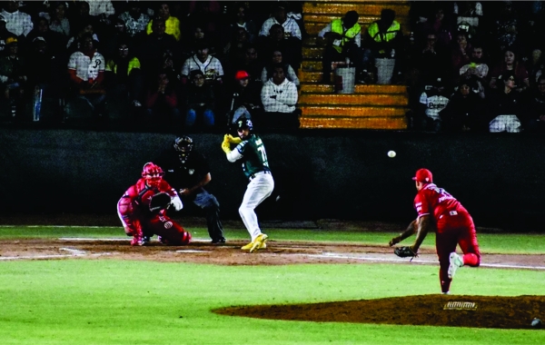 Diablos Rojos gana el segundo de la serie ante Pericos de Puebla