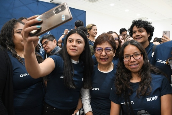 Recibe la BUAP a más de mil estudiantes que participan en el Programa Delfín