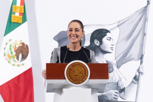 Resalta Claudia Sheinbaum trato digno que se le da a mexicanos en atención médica