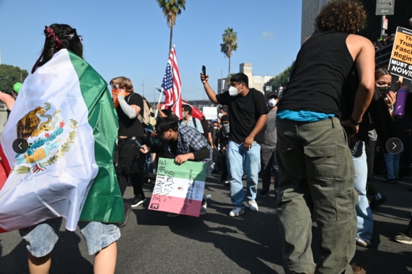 Medio millón de poblanos en riesgo por redadas migratorias en Los Ángeles