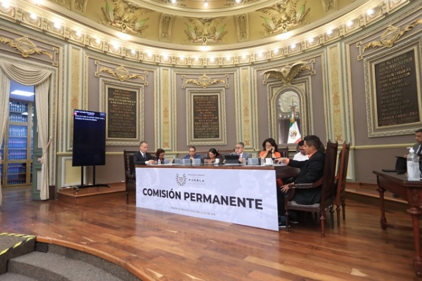 Impulsan en el Congreso iniciativa para evitar acoso laboral contra mujeres en el ámbito público