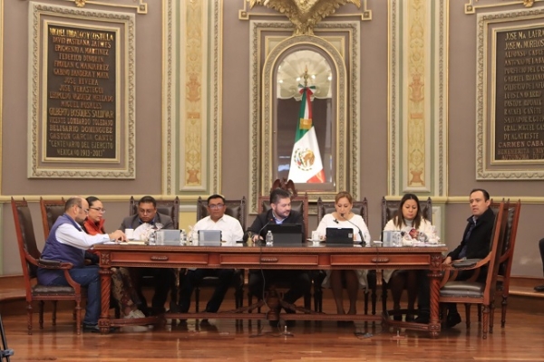 Presentan en el Congreso iniciativa para evitar la expedición de licencias permanentes