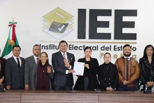 En un contexto de unidad e inclusión, Morena y Alejandro Armenta registran la plataforma política ante el IEE